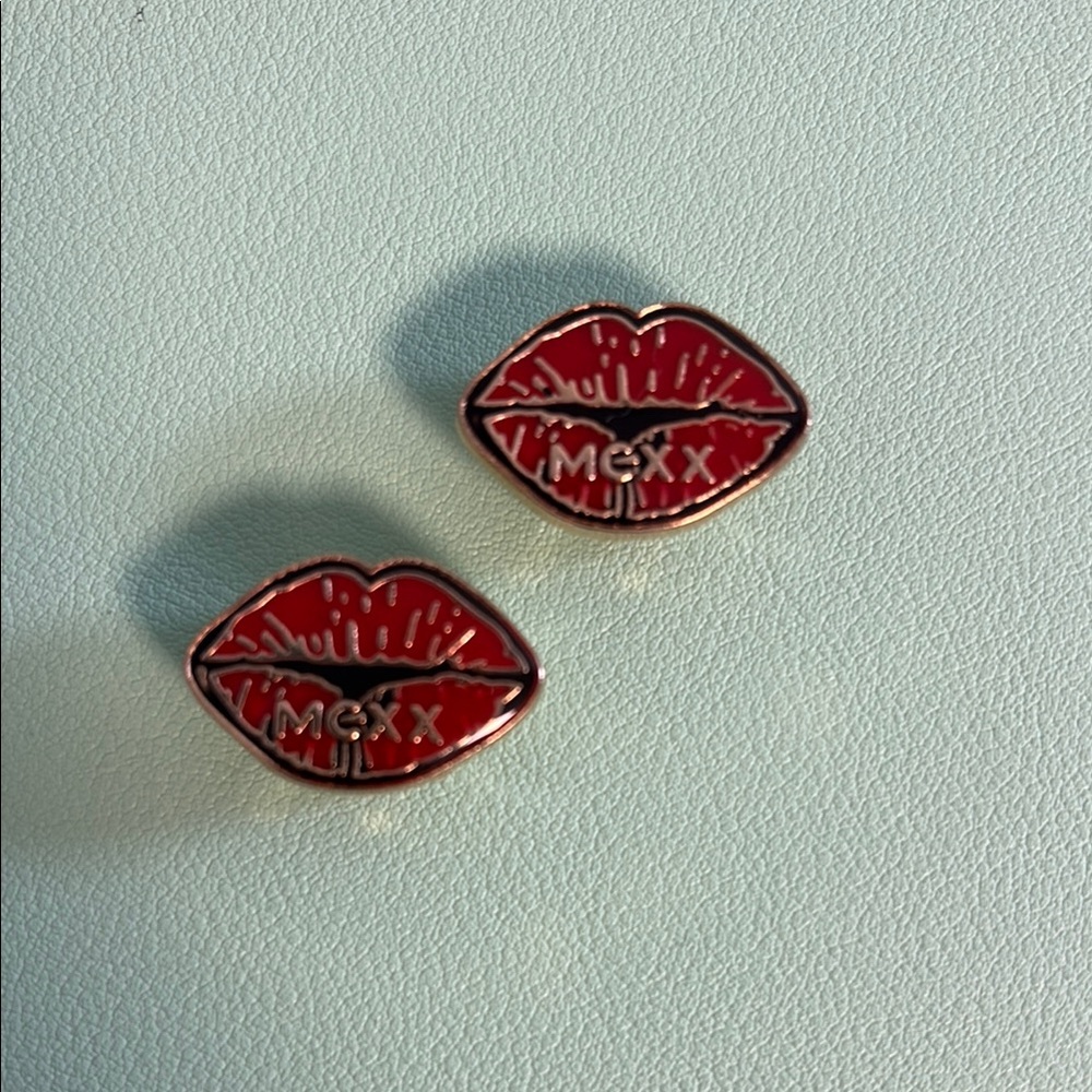 Mexx Red Lips Shoe Lace Charms, Shoelace Jewelry, Kids Shoe Accessories